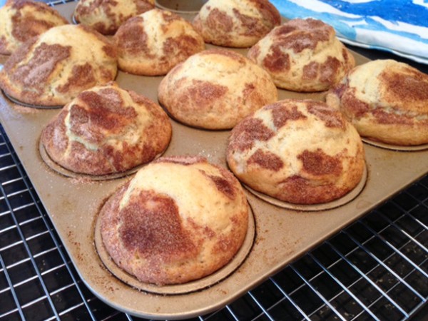 Cinnamon-walnut quick bread