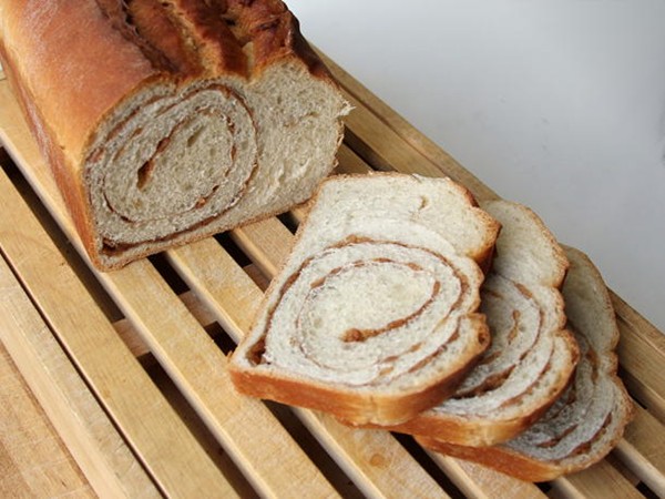 Cinnnamon cereal swirl bread