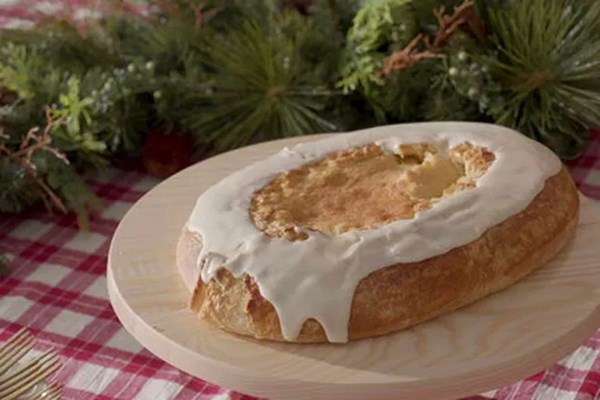 Citrus almond kringle 