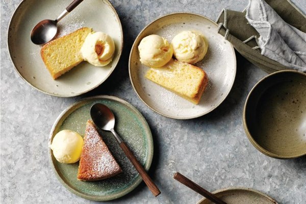 Citrus cake with lemon curd ice cream