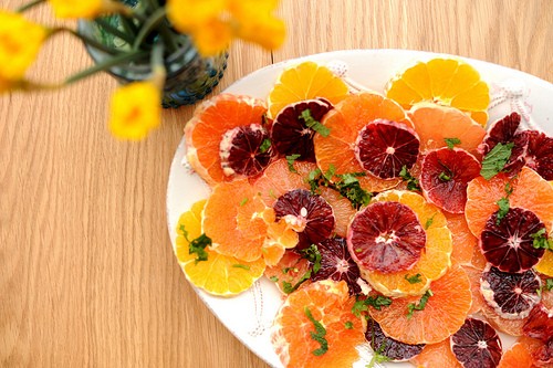 Citrus salad with cilantro and mint