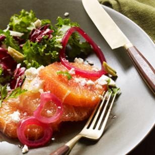 Citrus salad with olives & radicchio