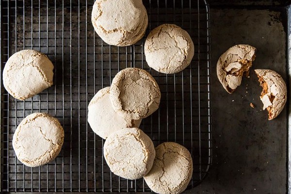 Citrus-thyme macaroons