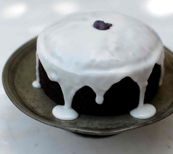 Claire Ptak’s ginger molasses cake