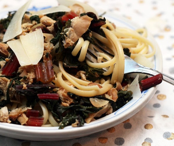 Clam, Swiss chard and arugula linguine