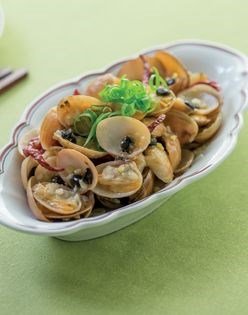 Clams in black bean sauce