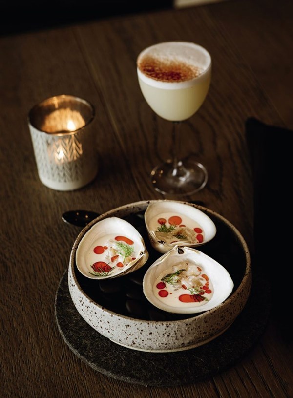 Clams, paprika & pinenut milk