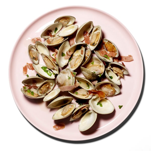 Clams with prosciutto
