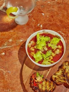 Clams with spicy tomato vinaigrette