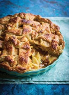 Classic apple pie