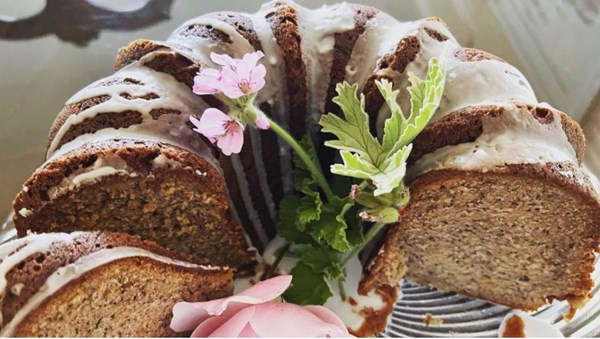 Classic banana bundt cake