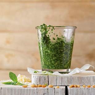 Classic basil pesto
