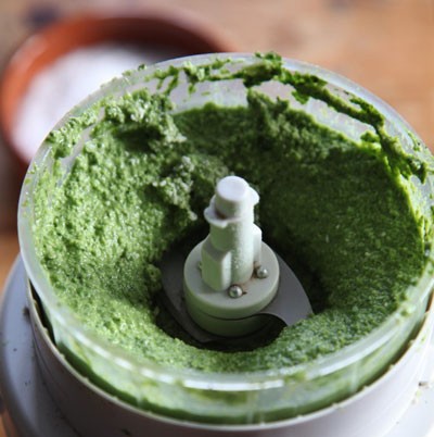 Classic basil pesto (Pesto Genovese)