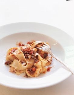 Classic Bolognese meat sauce (Ragù alla Bolognese)