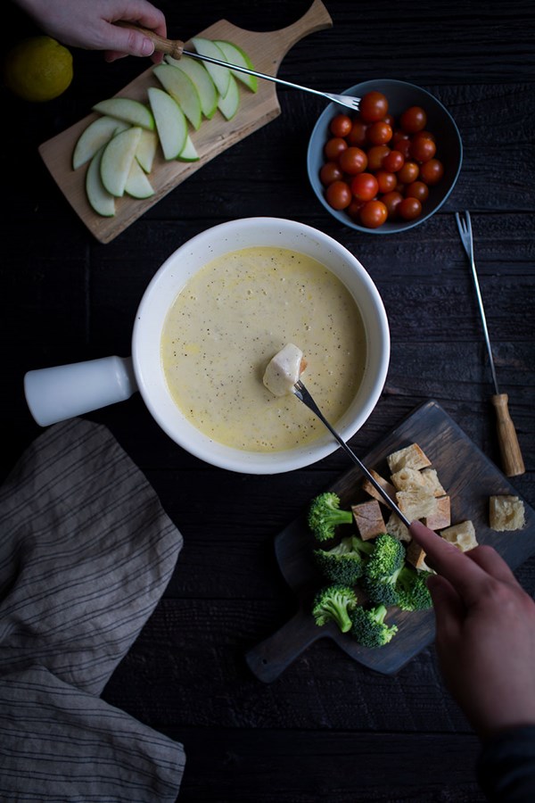 Classic cheese fondue
