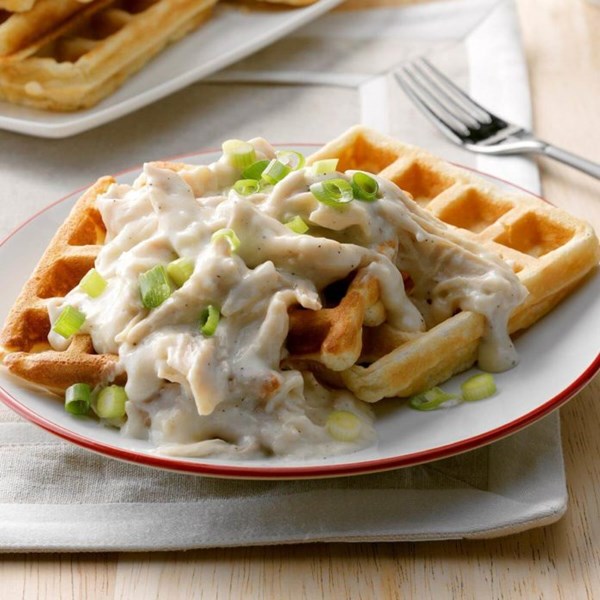 Classic chicken & waffles 
