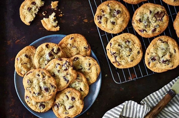 Classic chocolate chip cookies 