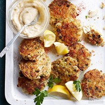Classic crab cakes
