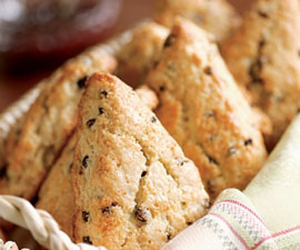 Classic cream scones