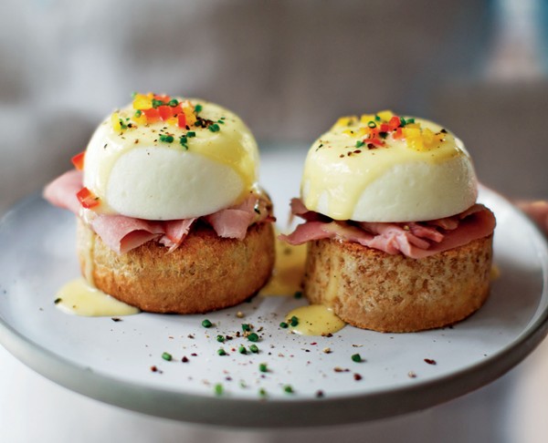 Classic eggs Benedict recipe | Eat Your Books