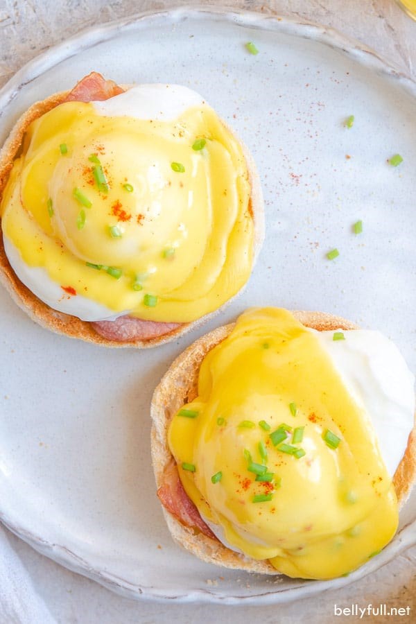 Classic eggs Benedict