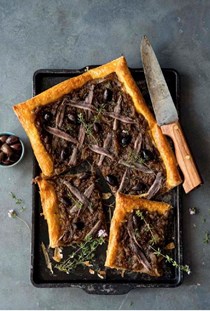 Classic French pissaladière