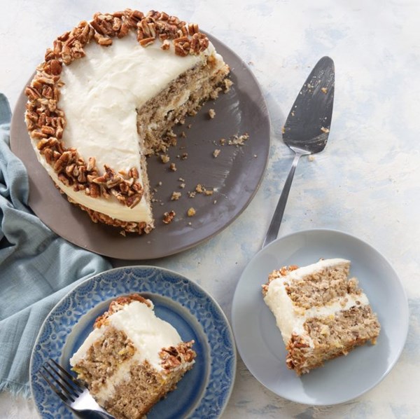 Classic hummingbird cake