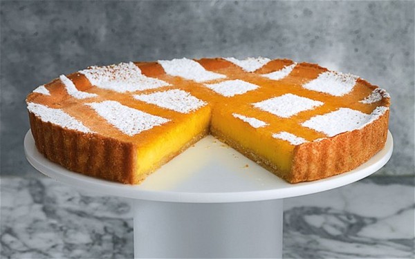 Classic lemon tart