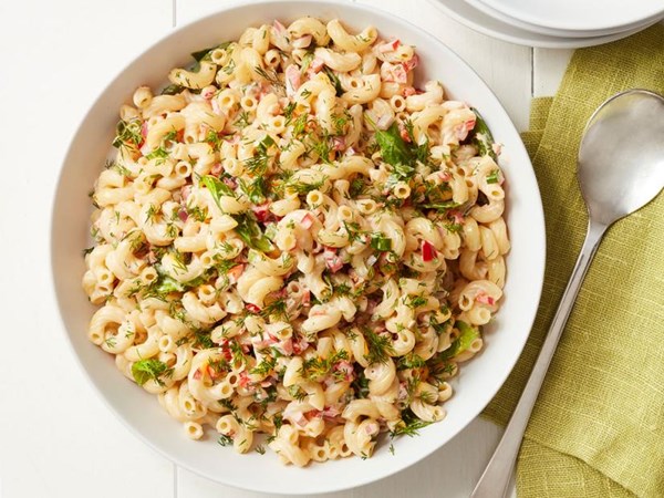 Classic macaroni salad 