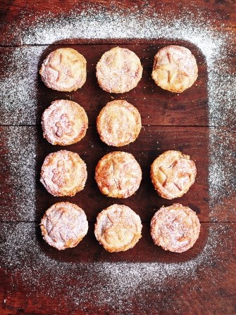 Classic mince pies