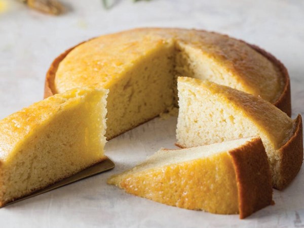 Classic olive oil cake