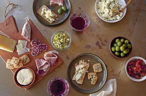 Classic olive tapenade