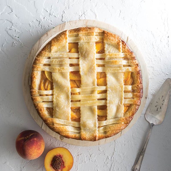 Classic peach pie
