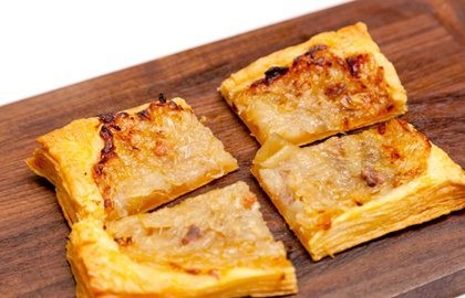 Classic pissaladière