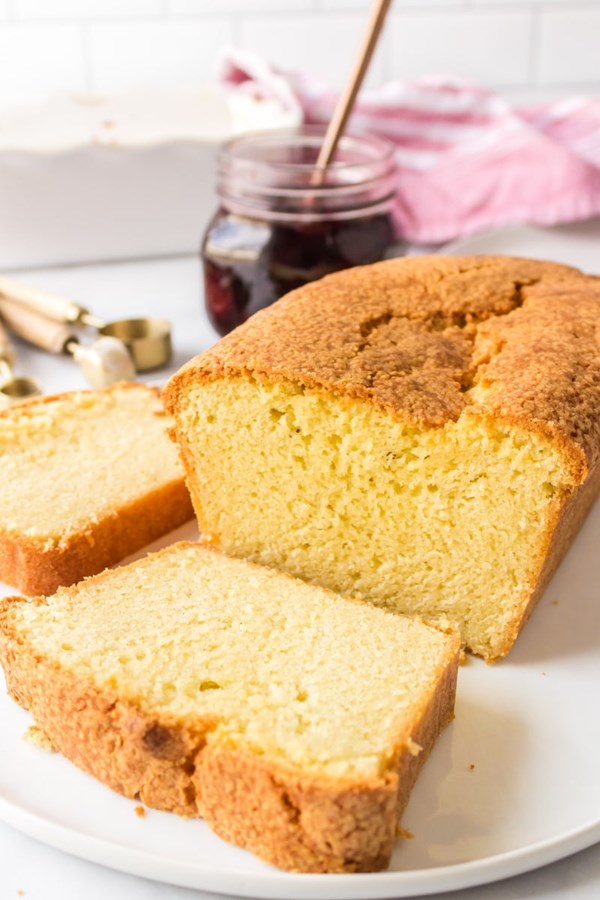 Classic pound cake
