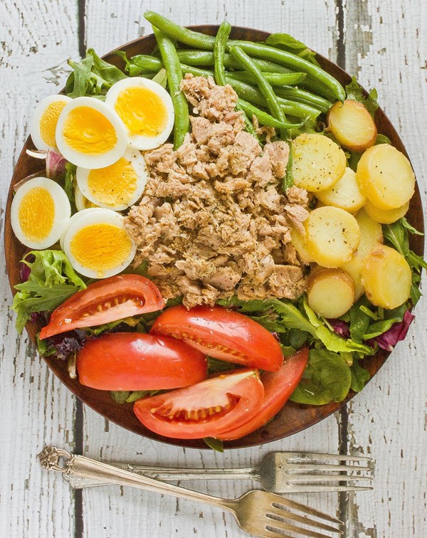 Classic salad Niçoise