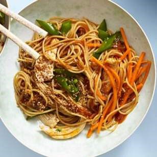Classic sesame noodles with chicken