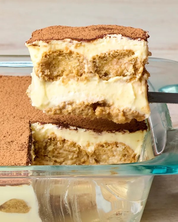 Classic tiramisu 