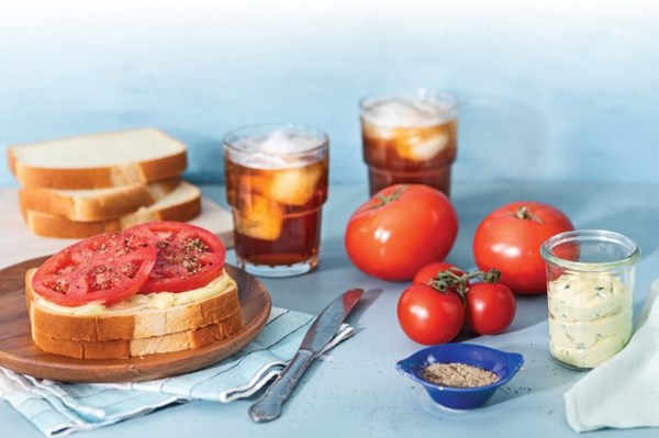 Classic tomato sandwiches