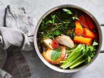 Classic vegetable broth