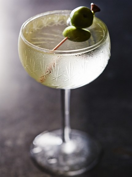 Classic wet martini