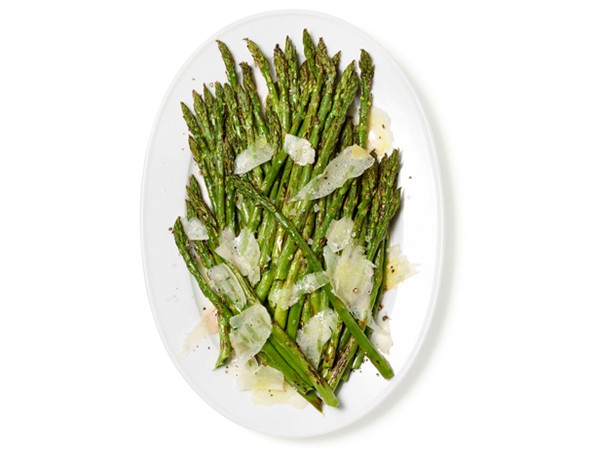 Claudia's broiled asparagus