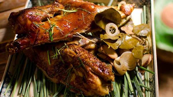 Clay pot cola chicken