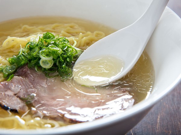 Clear chicken stock for ramen (Stovetop chicken chintan stock)