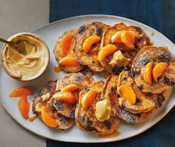 Clementine & chocolate hotcakes