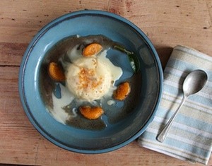 Clementine and yoghurt panna cotta