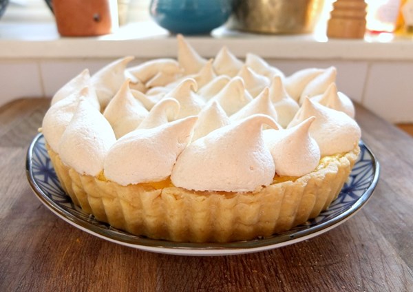 Clementine meringue pie
