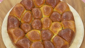 Cobbled chocolate loaf
