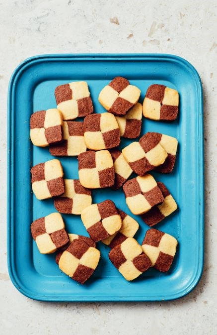Cocoa and vanilla checkerboard cookies (Schackrutor)