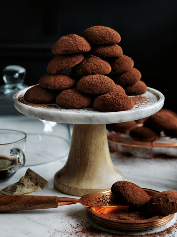 Cocoa-dusted coffee cookies